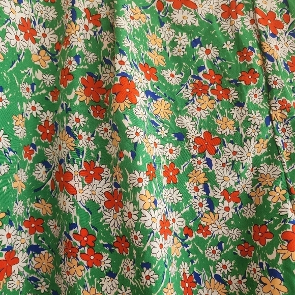 NWOT Shein Plus Curve Green Floral Flowy Shorts 1X - Picture 6 of 10